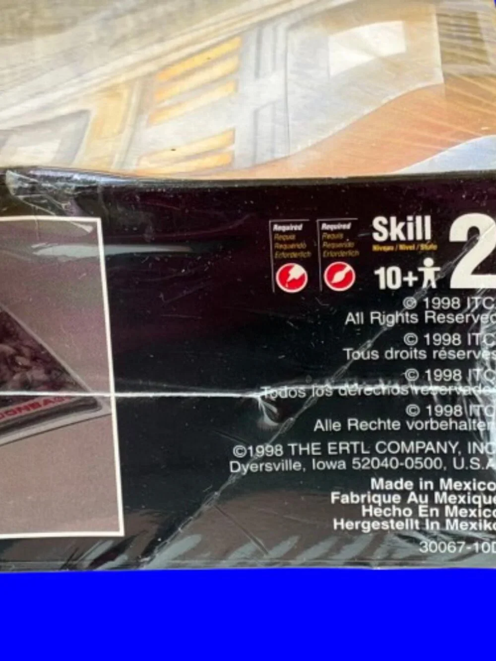 Alpha Moonbase Space 1999 AMT ERTL Model Kit Vintage Moon Base New Sealed Dents